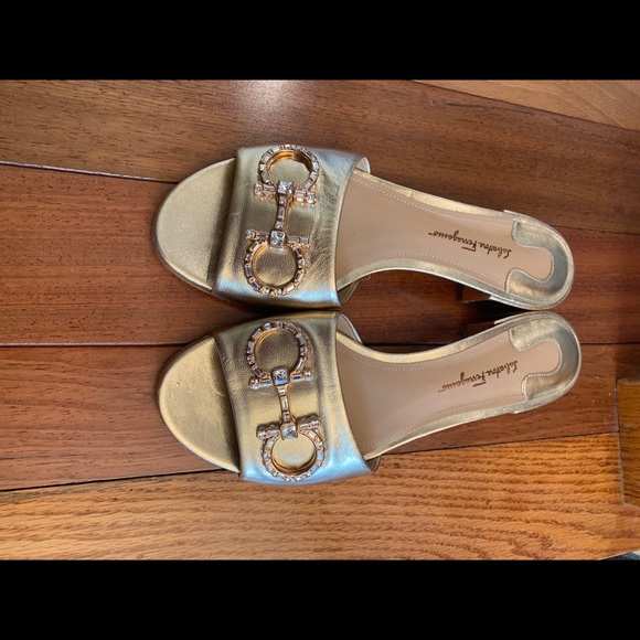NEW Salvatore Ferragamo Gold Embellished Sandals - Picture 7 of 9
